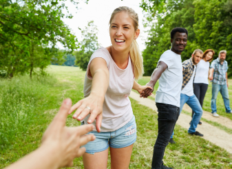 Une journée de temps de travail par salarié pour soutenir une action solidaire